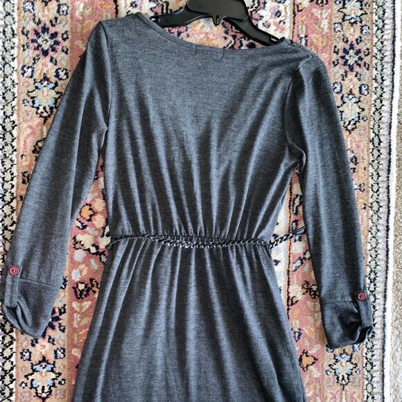 Delicious Los Angeles Long Sleeved Grey Dress with Elastic Waist & Pockets - Picture 5 of 12